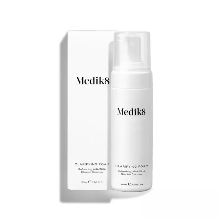 ПІНКА ДЛЯ ВМИВАННЯ CLARIFYING FOAM™ MEDIK8