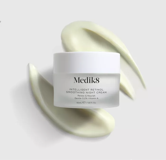 КРЕМ З РЕТИНОЛОМ INTELLIGENT RETINOL® SMOOTHING NIGHT CREAM MEDIK8