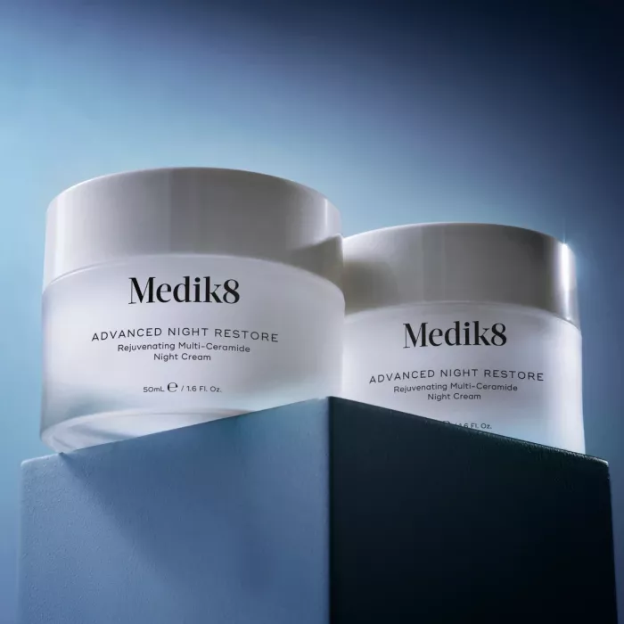 КРЕМ З КЕРАМІДАМИ ADVANCED NIGHT RESTORE™ MEDIK8