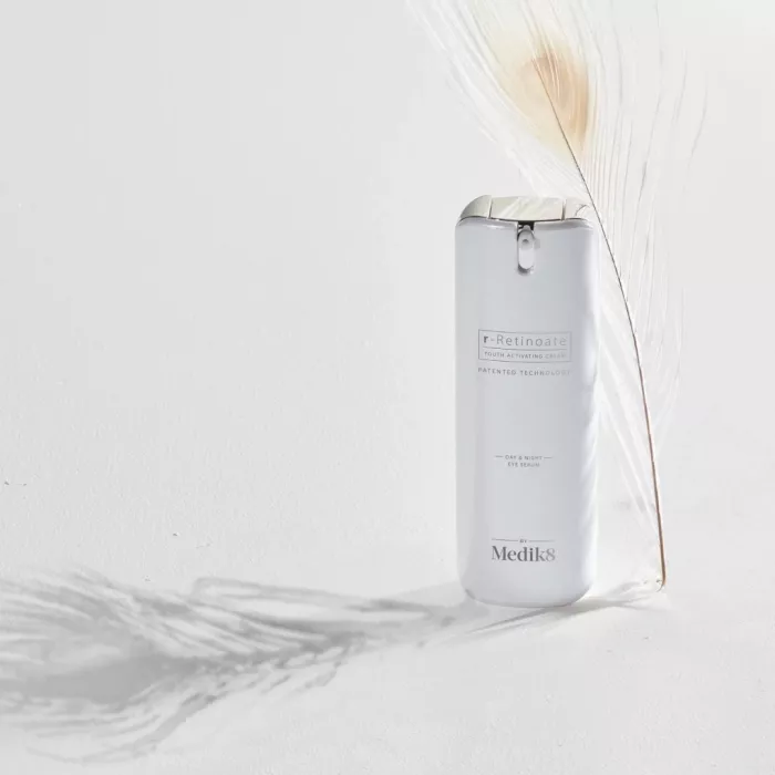 КРЕМ ПІД ОЧІ З РЕТИНОАТОМ (РЕТИНОЛОМ) R-RETINOATE® DAY & NIGHT EYE SERUM MEDIK8
