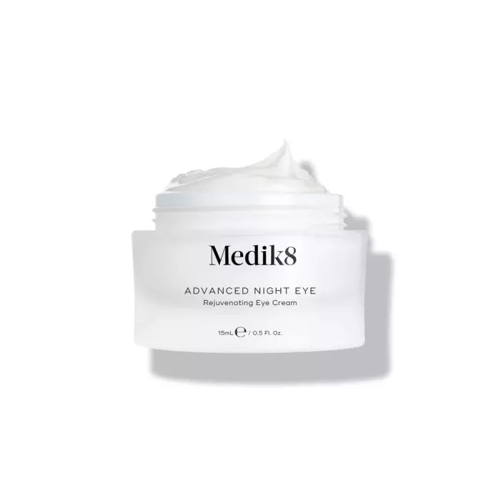 КРЕМ ПІД ОЧІ ЗВОЛОЖУЮЧИЙ ADVANCED NIGHT EYE™ MEDIK8