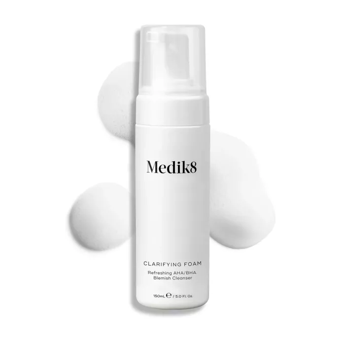 ПІНКА ДЛЯ ВМИВАННЯ CLARIFYING FOAM™ MEDIK8